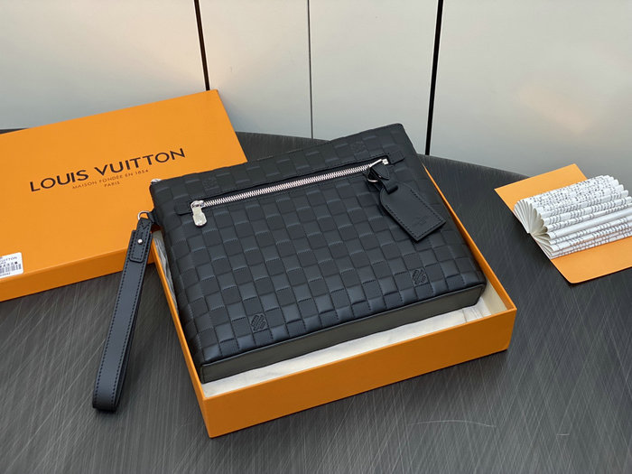 Louis Vuitton Damier Infini Takeoff Pouch N40504