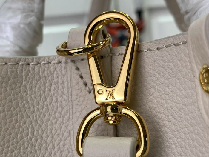 Louis Vuitton Lock & Go Cream M23637