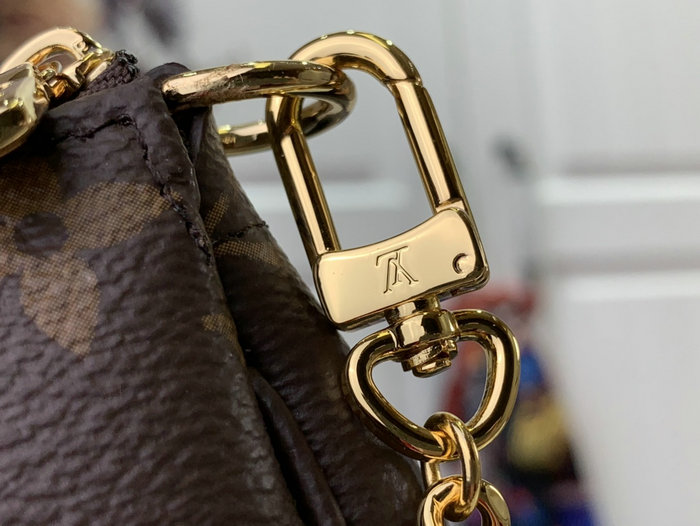 Louis Vuitton Mini Pochette Accessoires M82623