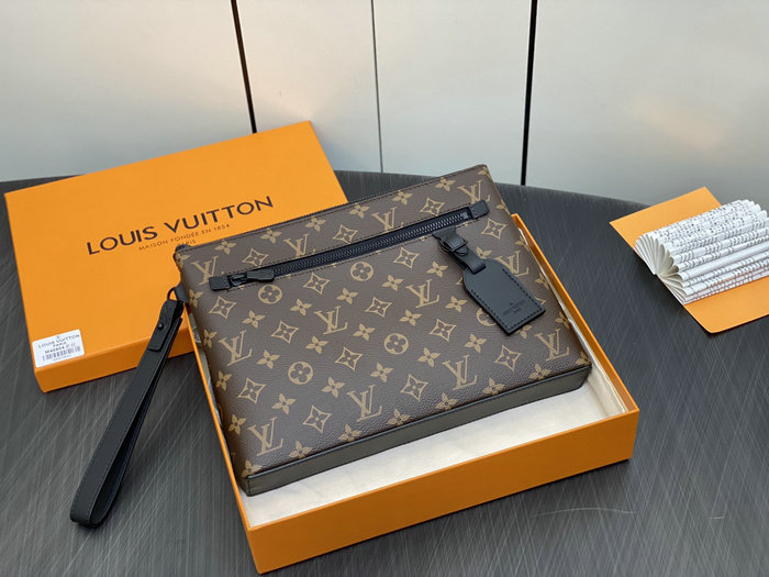 Louis Vuitton Monogram Canvas Takeoff Pouch M40504