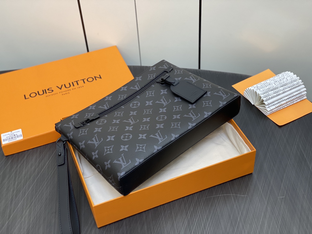 Louis Vuitton Monogram Eclipse Takeoff Pouch M40504