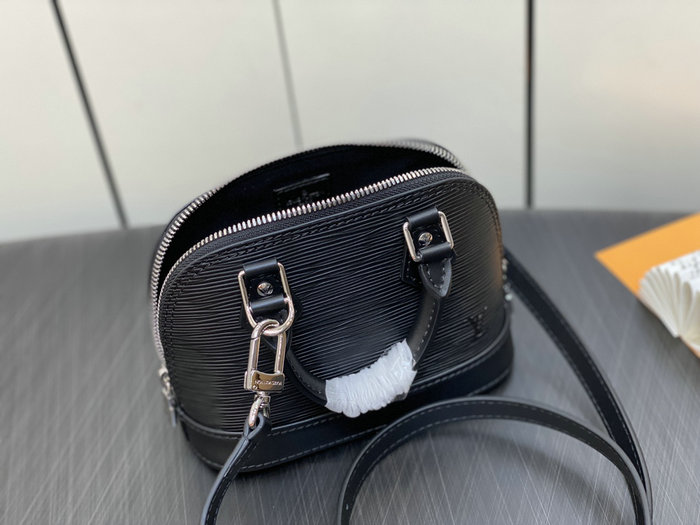 Louis Vuitton Nano Alma Black M82403