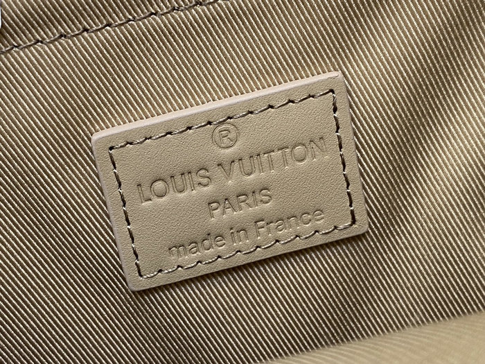 Louis Vuitton Pilot Slingbag Beige M23765