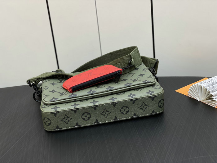 Louis Vuitton Trio Messenger M23783