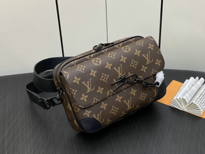 LV Monogram Canvas Steamer Messenger M46795