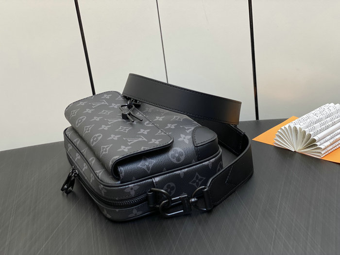 LV Monogram Eclipse Steamer Messenger M46795