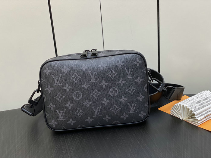 LV Monogram Eclipse Steamer Messenger M46795