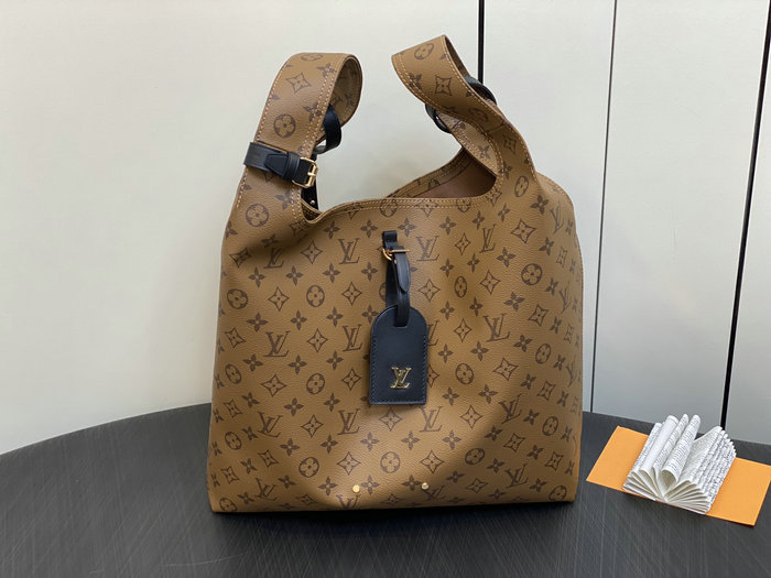 Louis Vuitton ATLANTIS GM M46821