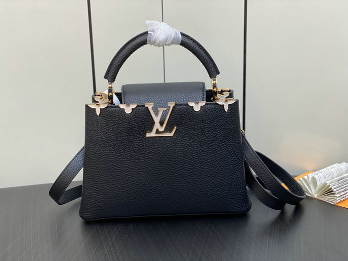Louis Vuitton Capucines BB Black M23263