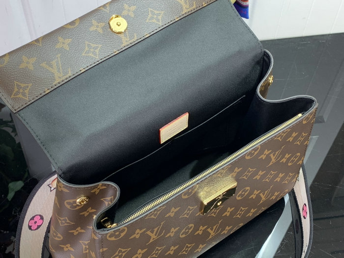 Louis Vuitton Cluny BB M46372