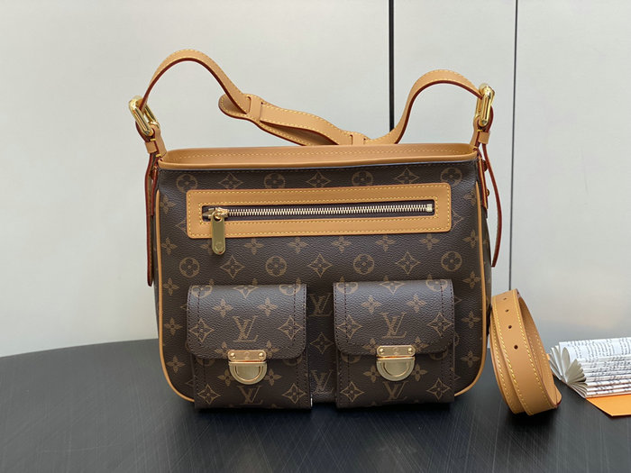 Louis Vuitton Hudson GM M40045