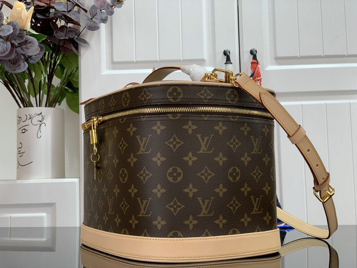 Louis Vuitton Nice Vanity Bag M47280
