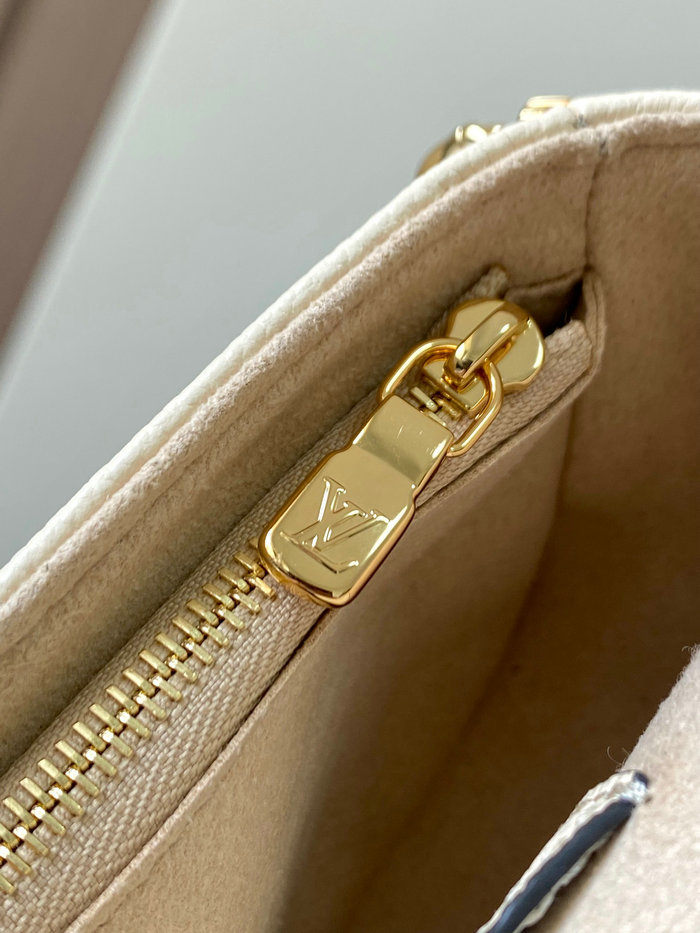 Louis Vuitton Wallet on Chain Ivy Cream M82210