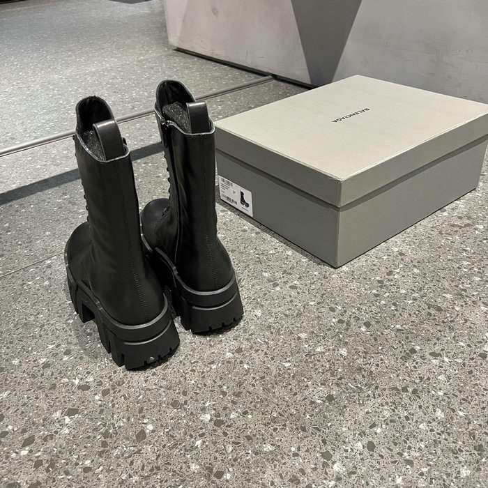 Balenciaga Boots SJB111401