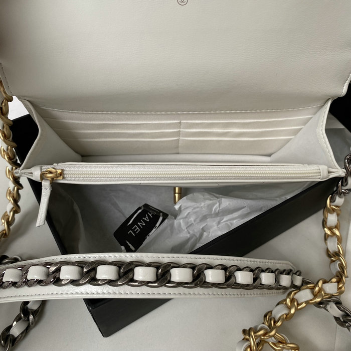 Chanel 19 Wallet On Chain White with Gold hardware AP3267