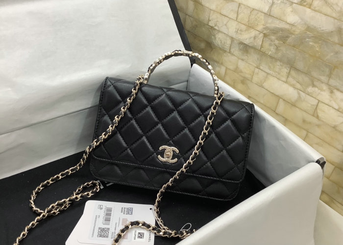 Chanel Flap shoulder with Handle Black AP3574