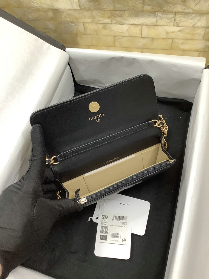 Chanel Lambskin Chain Wallet Black AP3071