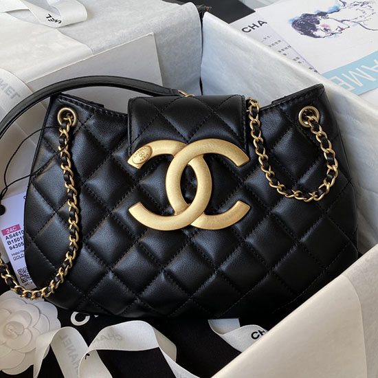 Chanel Lambskin Messenger Bag Black AS4610