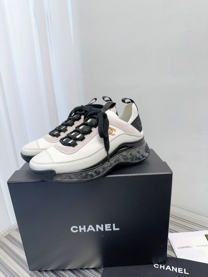 Chanel Sneakers SAC111405