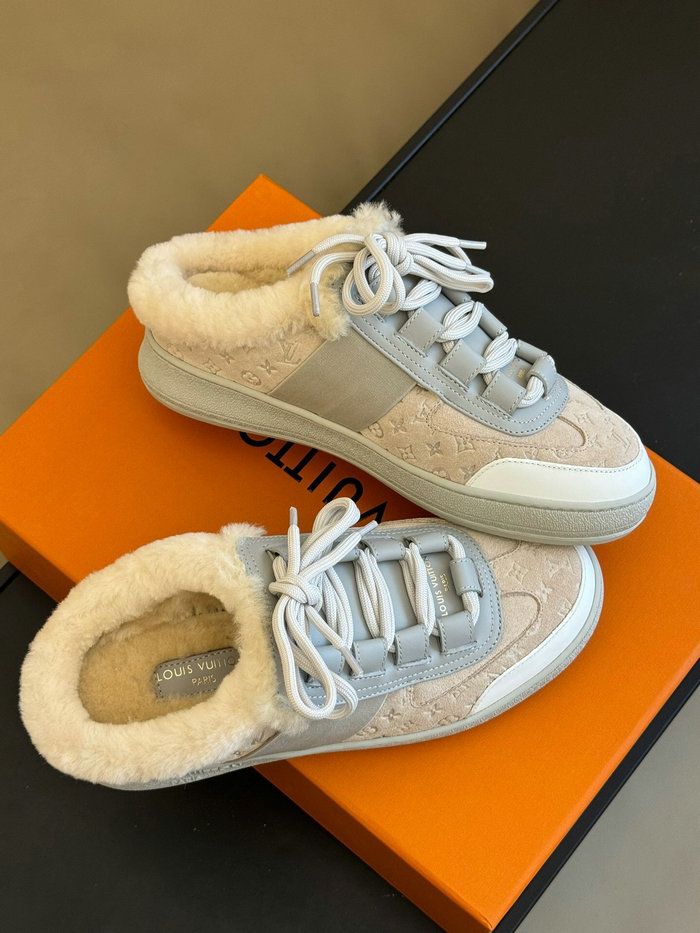 Louis Vuitton Shearling Sneakers SHL111702