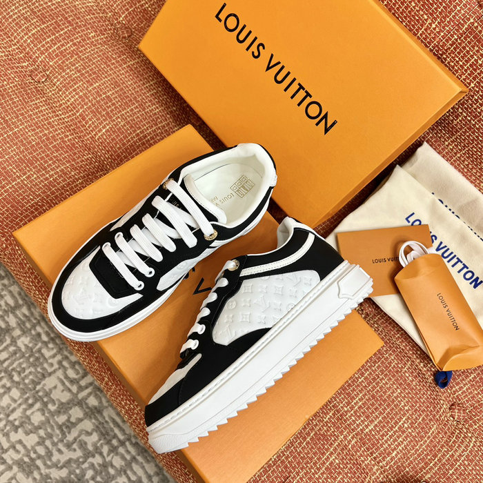 Louis Vuitton Sneakers SLL111401