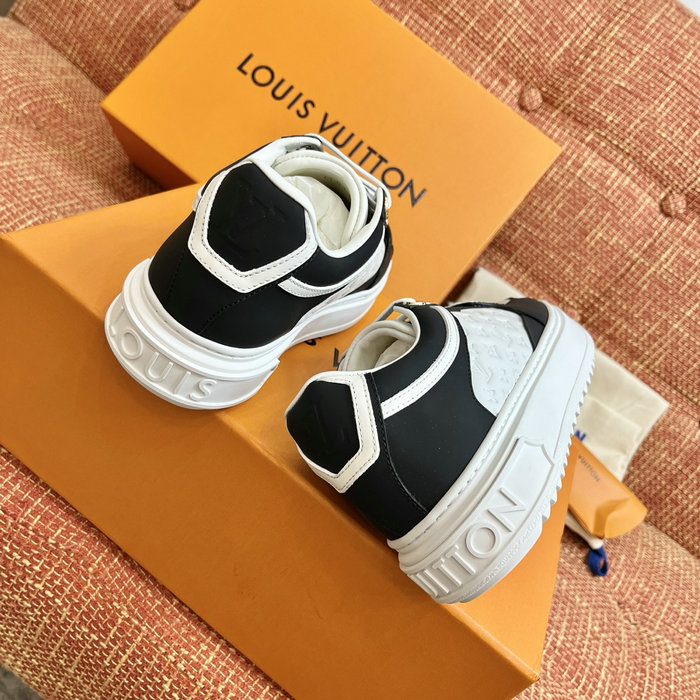 Louis Vuitton Sneakers SLL111401