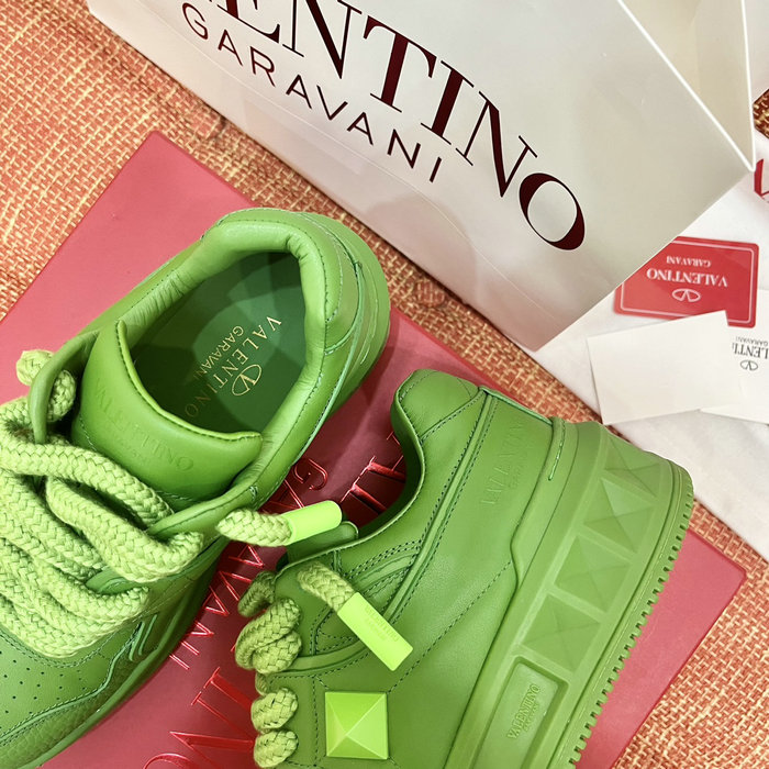 Valentino One Stud XL Trainer SLV111406