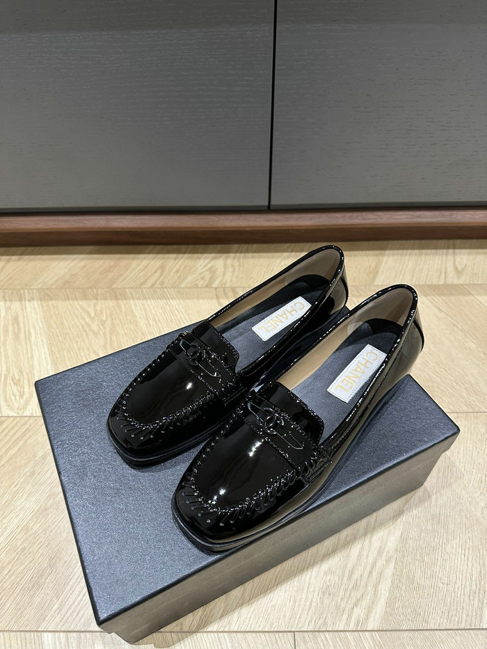 Chanel Leather Loafer SDH121904