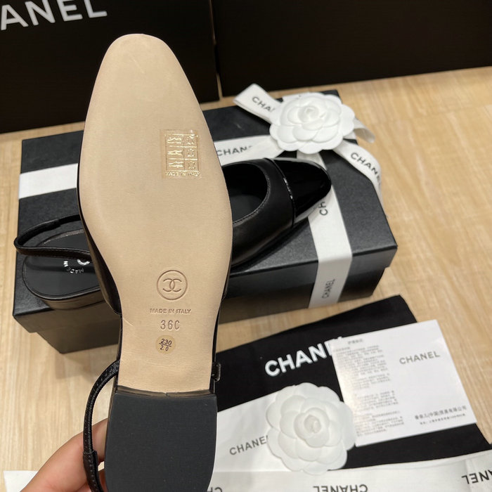 Chanel Pumps SDH121923