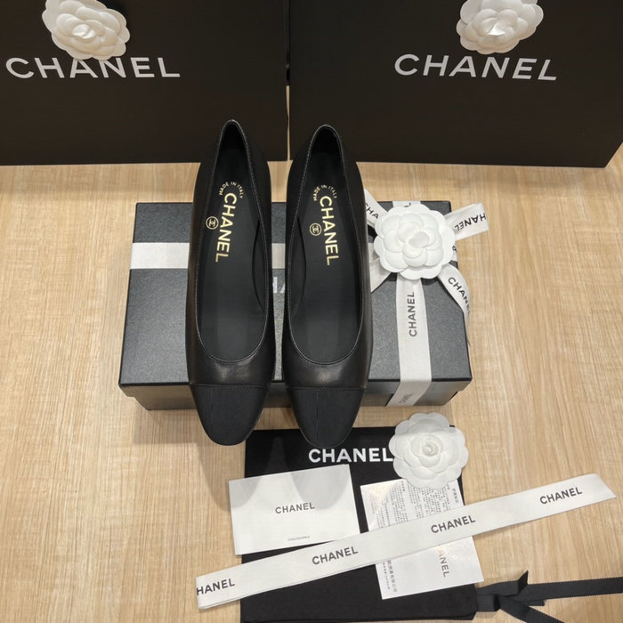 Chanel Pumps SDH121926