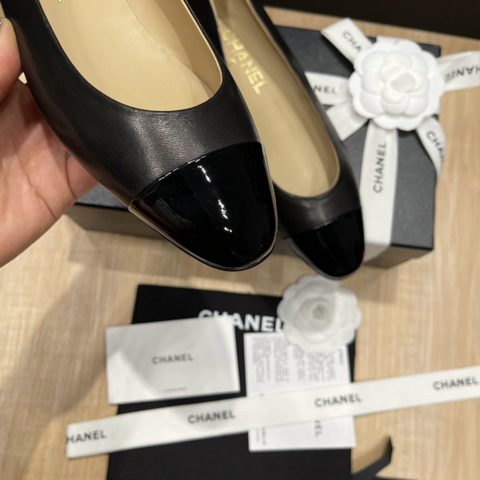 Chanel Pumps SDH121930