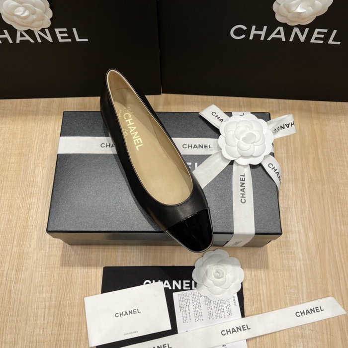 Chanel Pumps SDH121930