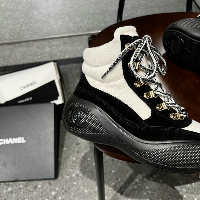 Chanel Sneakers SJC121901