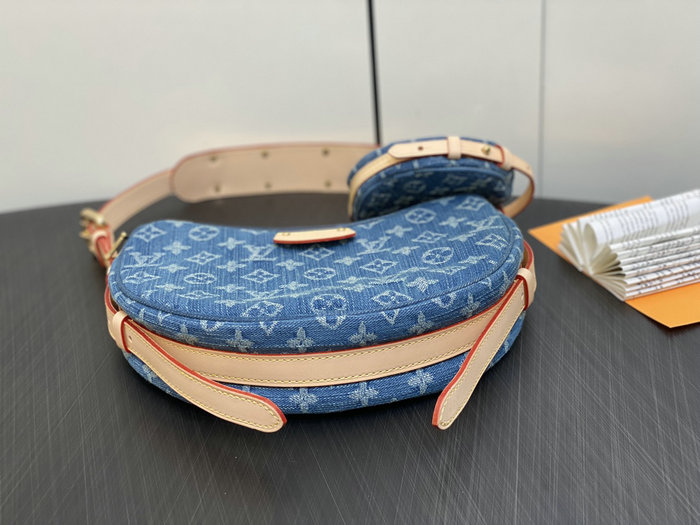 Louis Vuitton Denim Croissant MM M46856