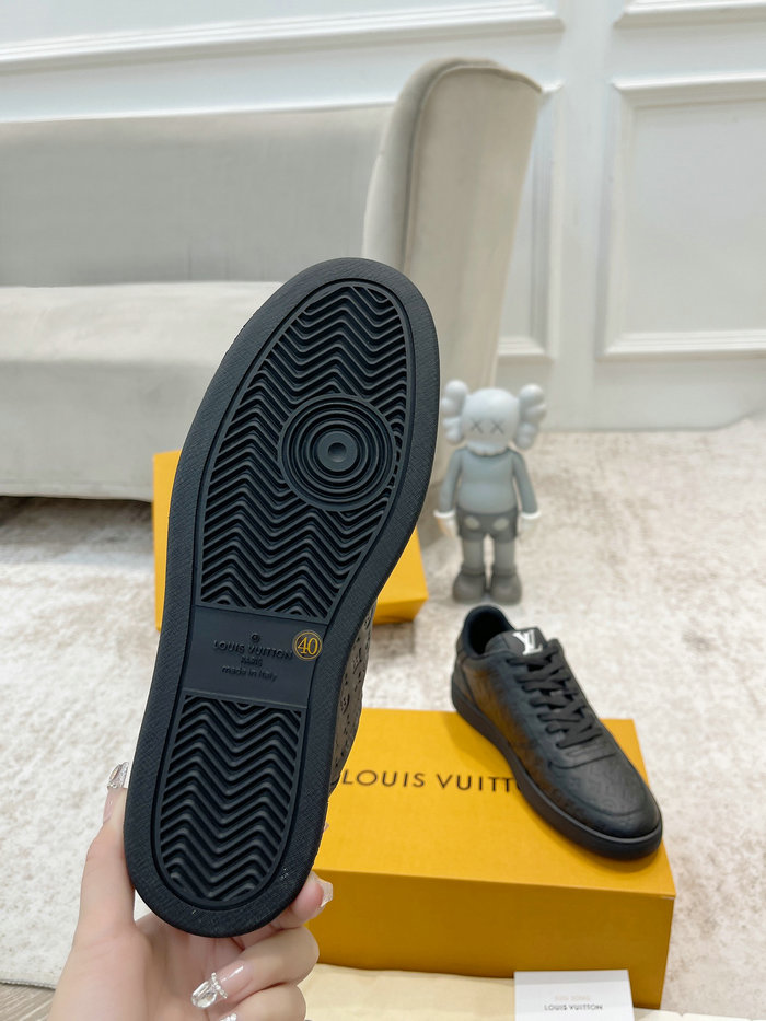 Louis Vuitton Men Sneakers SDH121906