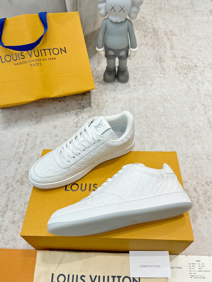 Louis Vuitton Men Sneakers SDH121907