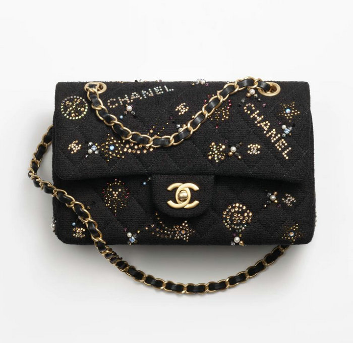 Small Classic Chanel Handbag A01113