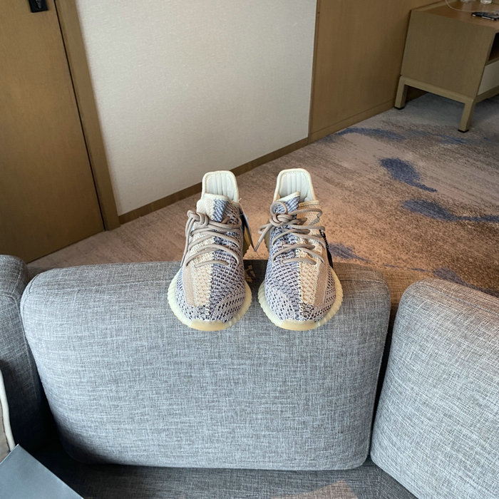 Adidas Yeezy Boost 350 V2 MX Oat SNA04030132