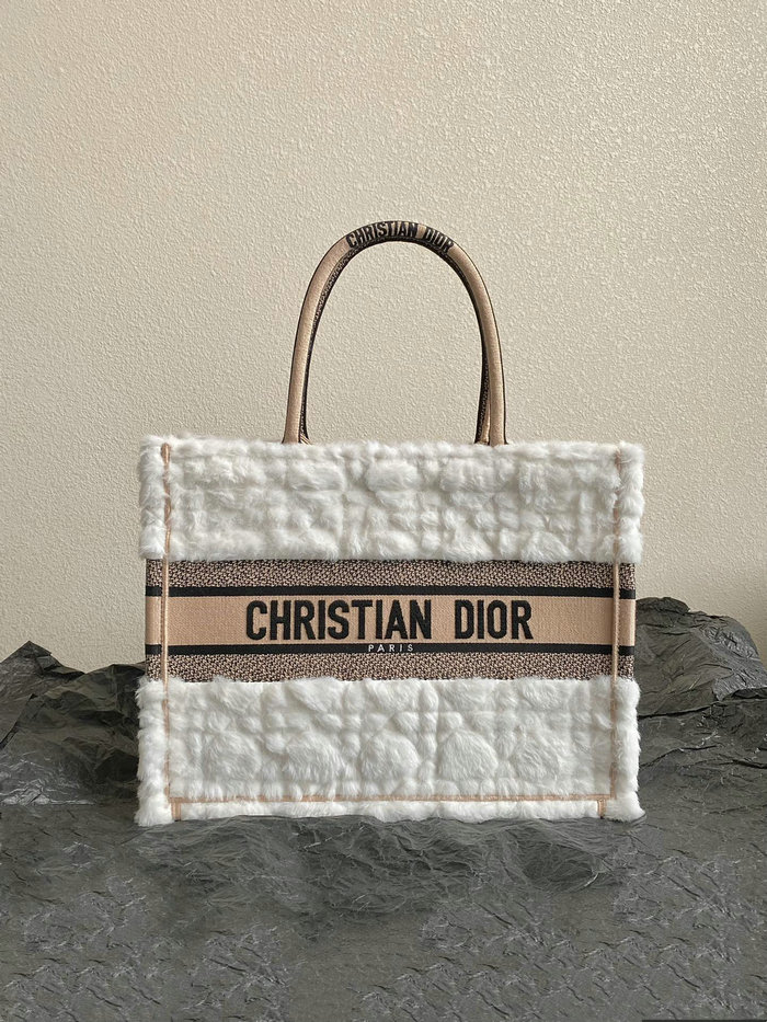 Dior Medium Dior Book Tote White M1286