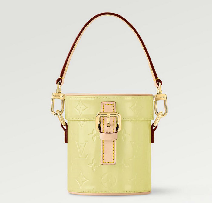 Louis Vuitton Astor Chic and Yellow M24102