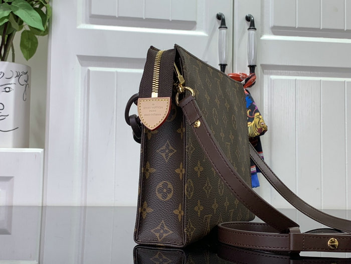 Louis Vuitton Pochette Voyage MM M47542