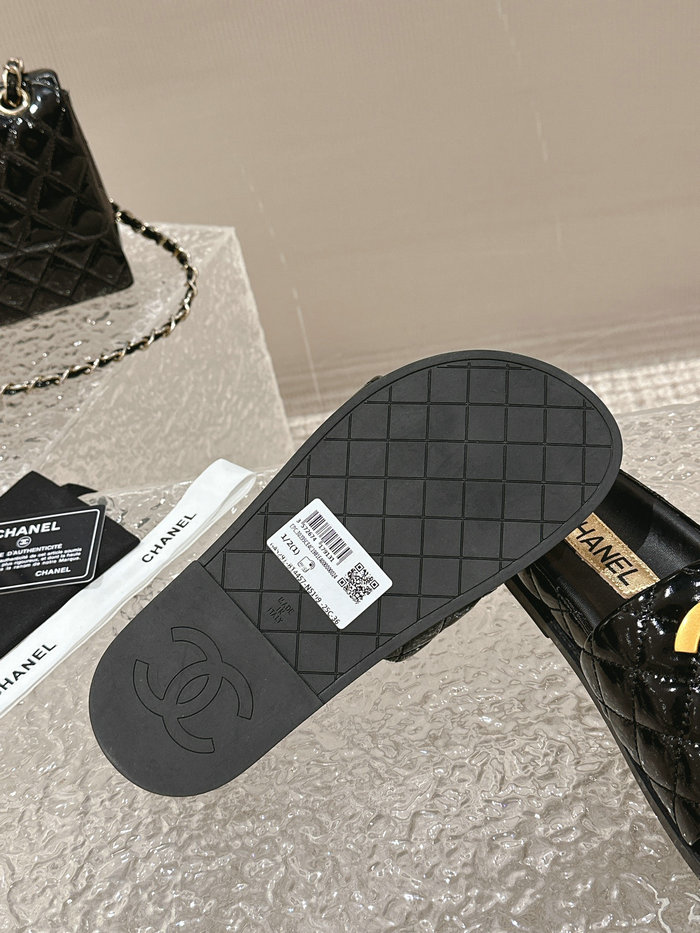 Chanel Slides AQCS031805