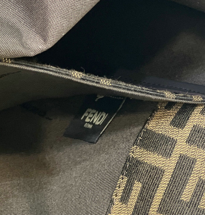 Fendi Peekaboo X-tote Bag F8265E