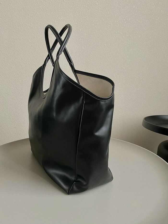 Large Miu Miu Tote Black FL0120