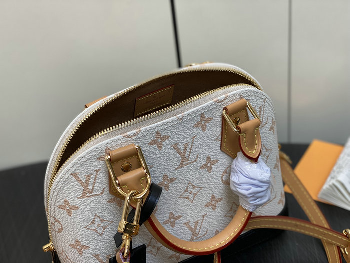 Louis Vuitton Alma BB M46922