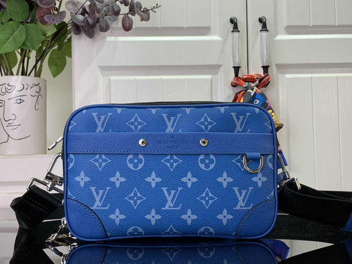 Louis Vuitton Alpha Messenger Blue M31016