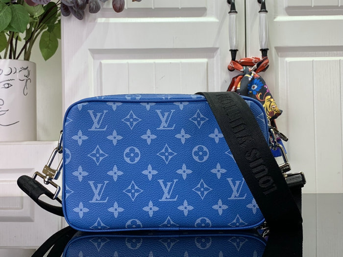 Louis Vuitton Alpha Messenger Blue M31016