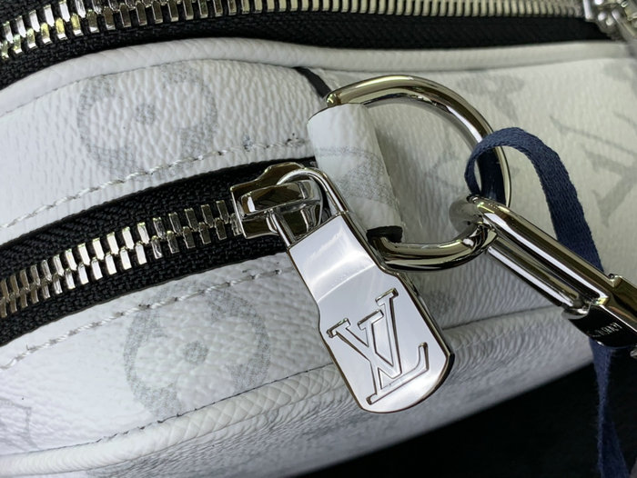 Louis Vuitton Alpha Messenger White M31016