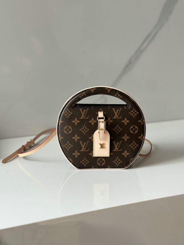 Louis Vuitton Around Me PM M47117