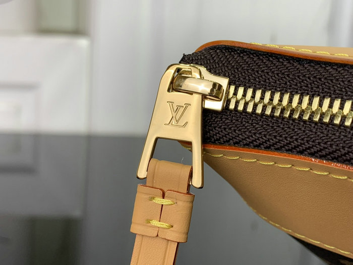 Louis Vuitton Pochette Voyage Souple M83568